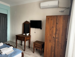 Classic-Zimmer, Blick auf den Innenhof | Kostenloses WLAN