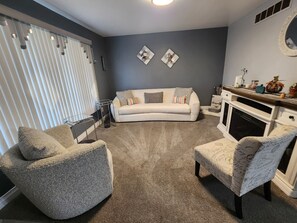 Smart TV, books, music library, stereo