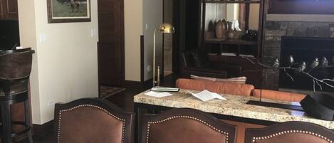 تناول الطعام