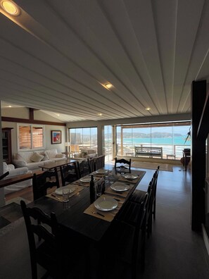 Dining - Gated community beach house in Buzios, with spectacular views of Geriba (Bosque-Armação dos Búzios)