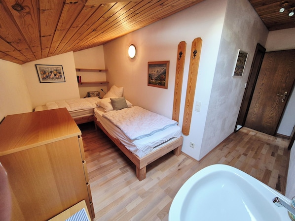 2 habitaciones, wifi y ropa de cama