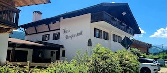 Cozy vacation apartment in Reit im Winkl - perfect for your vacation