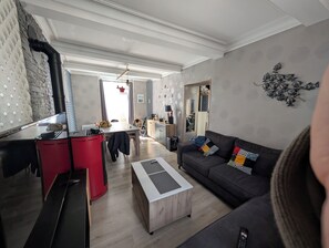 Living area - Vrbo Property (Meyrueis)