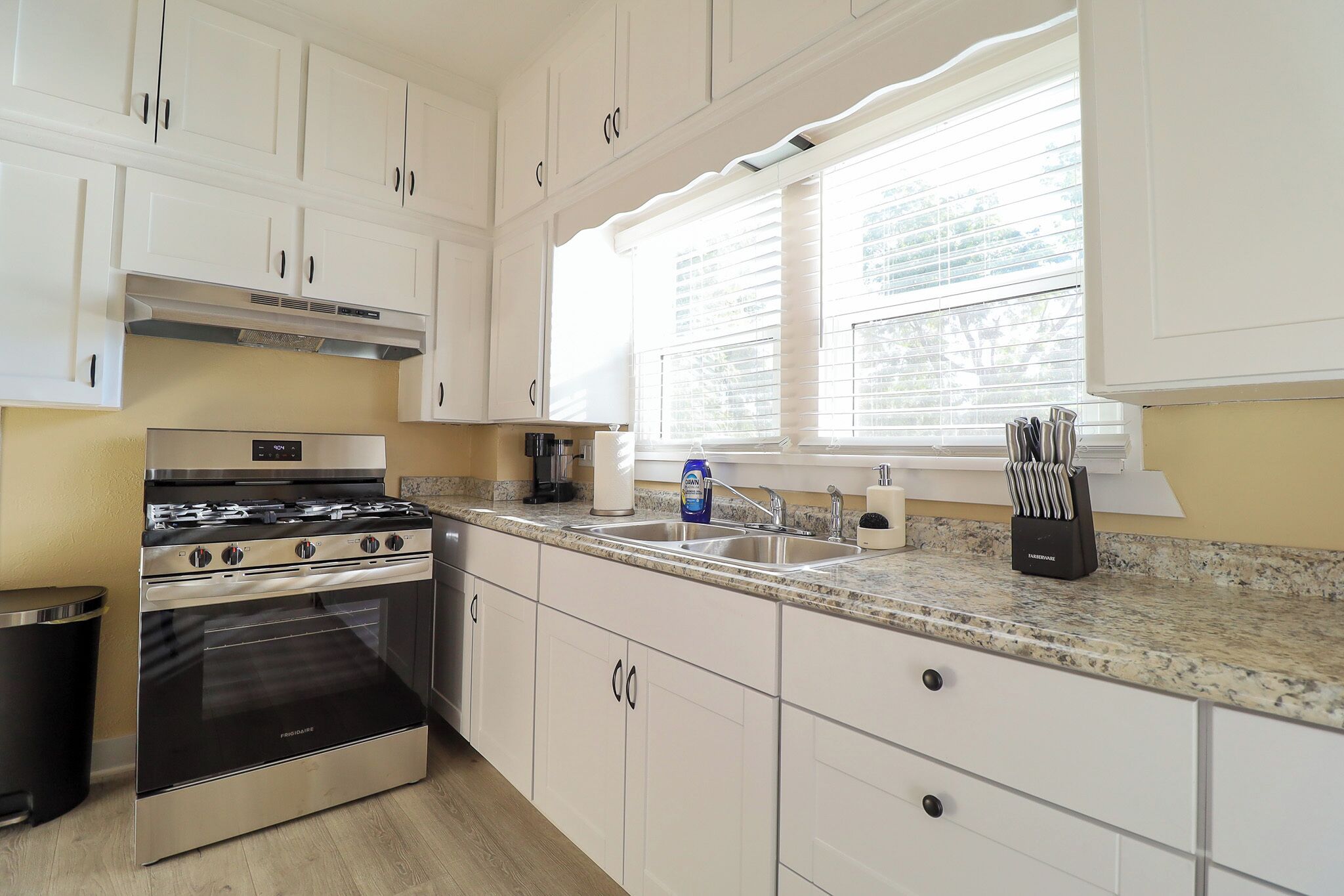 Horno y parrilla de estufa 