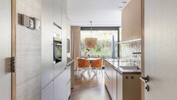 House | Dining