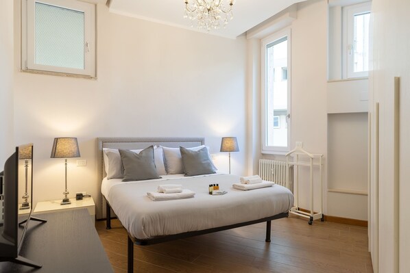 1 bedroom, free WiFi, bed sheets