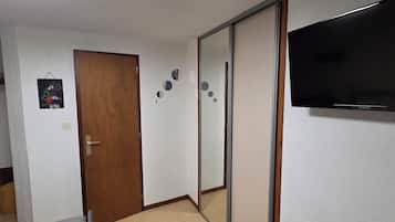 Habitación doble Confort, vista a la montaña | Insonorización y wifi gratis