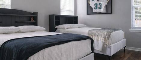 3 bedrooms, iron/ironing board, free WiFi, bed sheets