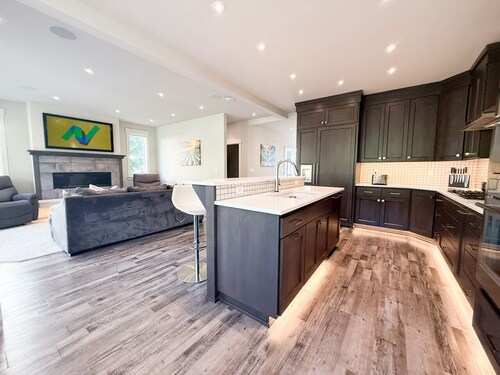 Luxury Modern Home Near Wineries, Fine Dining, Shopping and Downtown McMinnville