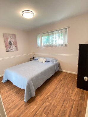 4 Schlafzimmer, Bügeleisen/Bügelbrett, WLAN, Bettwäsche