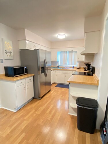 Enjoyable 4-bedroom house in Greenfield, WI