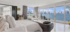 6 makuuhuonetta, silitysrauta/-lauta, Wi-Fi, vuodevaatteet