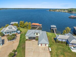 Exterior - Lake Escape Paradise: Premier fishing getaway (Zwolle)