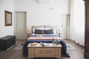 3 bedrooms, in-room safe, desk, iron/ironing board - DIMORA DINA (Firenze)