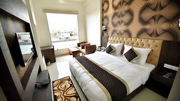 Habitació doble de luxe | Llençols de cotó egipci, roba de llit d'alta qualitat i cobrellits