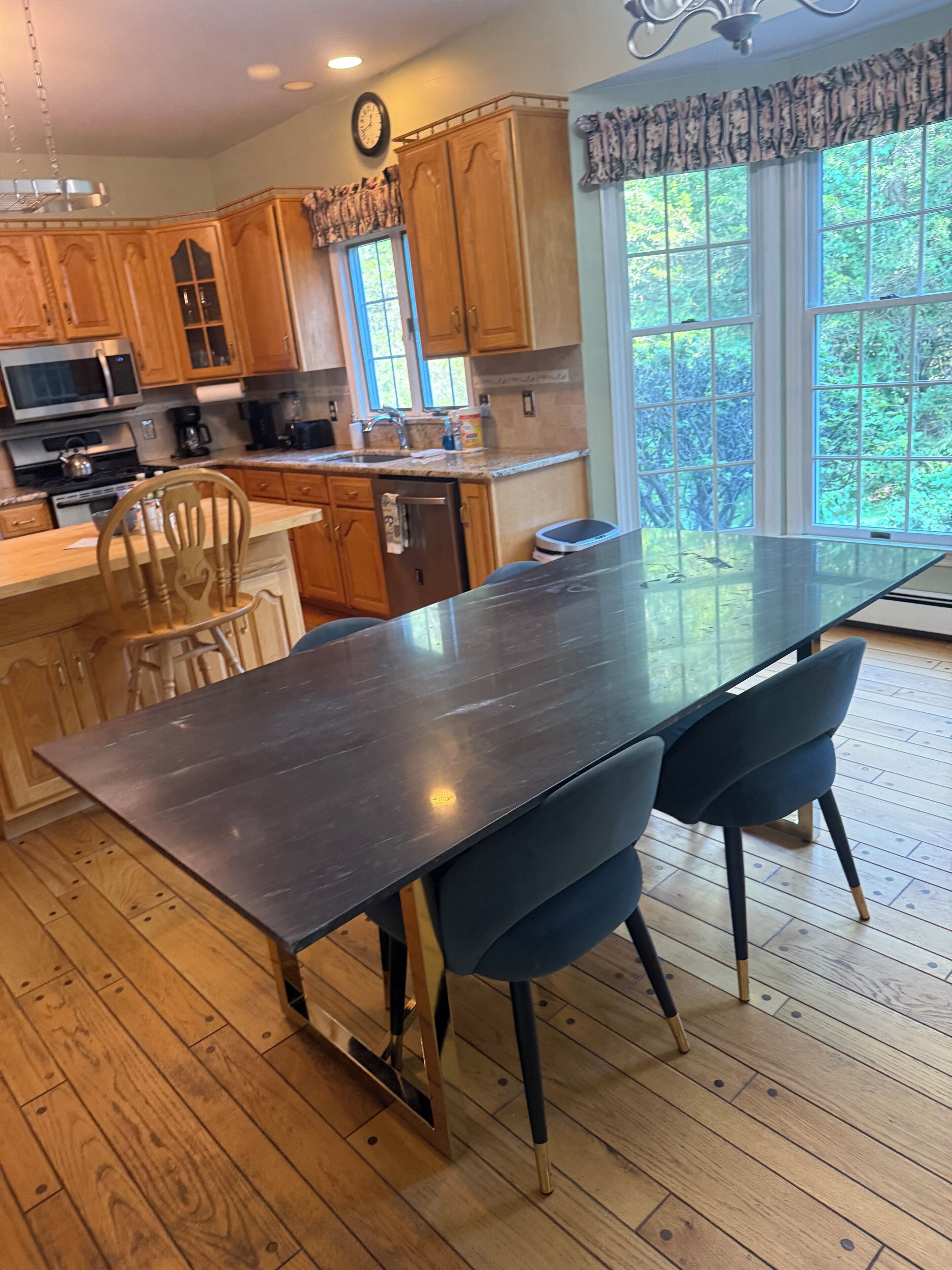 冰箱、微波炉、烤箱、炉灶