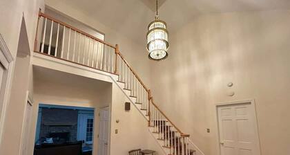 Peaceful Countryside Retreat in Cream Ridge