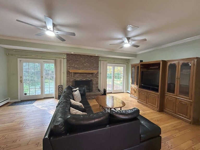 Spacious 6 Bedroom Country Retreat In Cream Ridge - Six Flags Great Adventure, Jackson Township