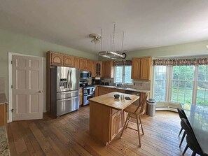 Unclassified image, 4 of 15, button - Peaceful Countryside Retreat in Cream Ridge (Upper Freehold)