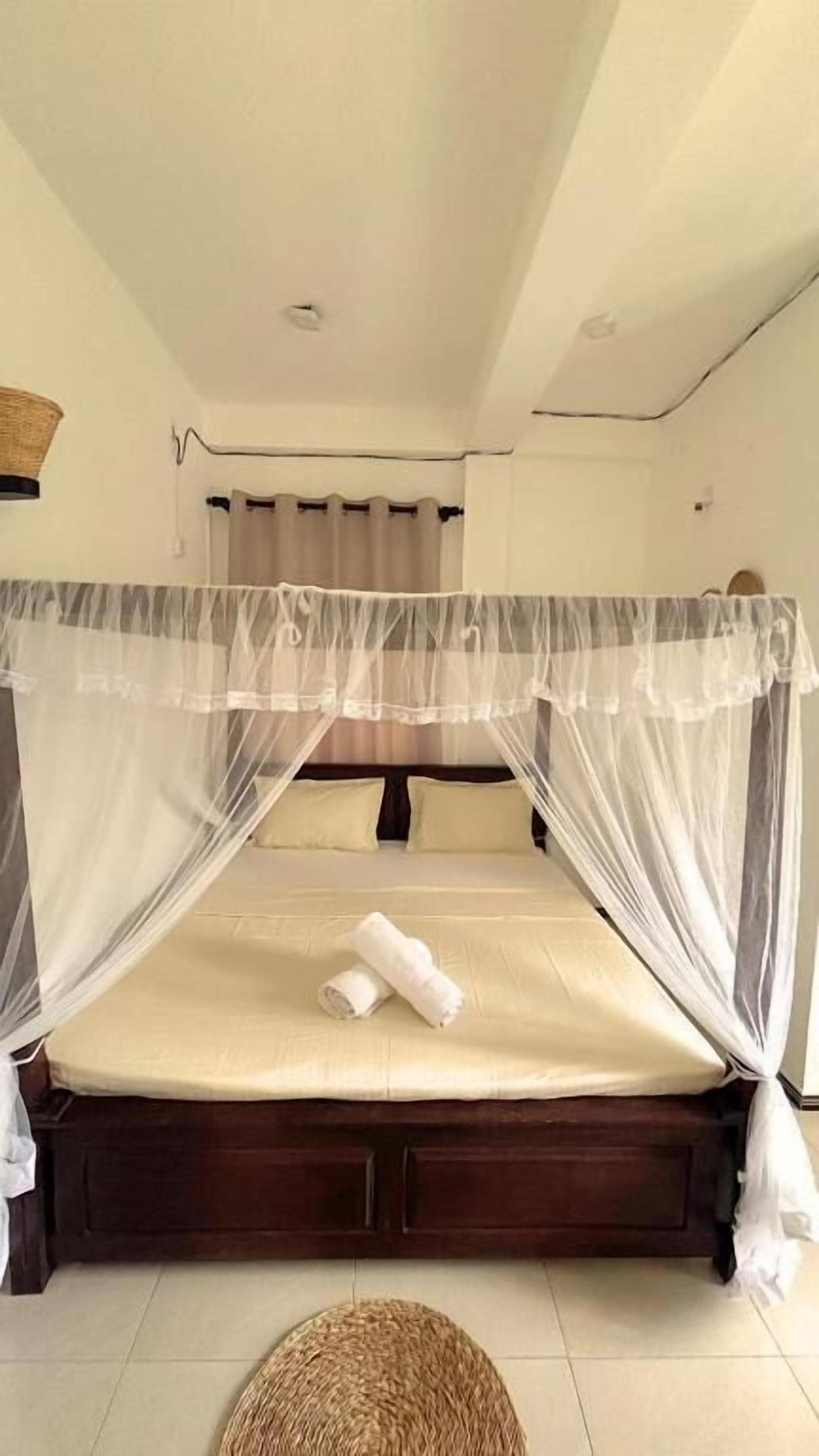 Standaard tweepersoonskamer, balkon, uitzicht op tuin | Een laptopwerkplek, gratis wifi