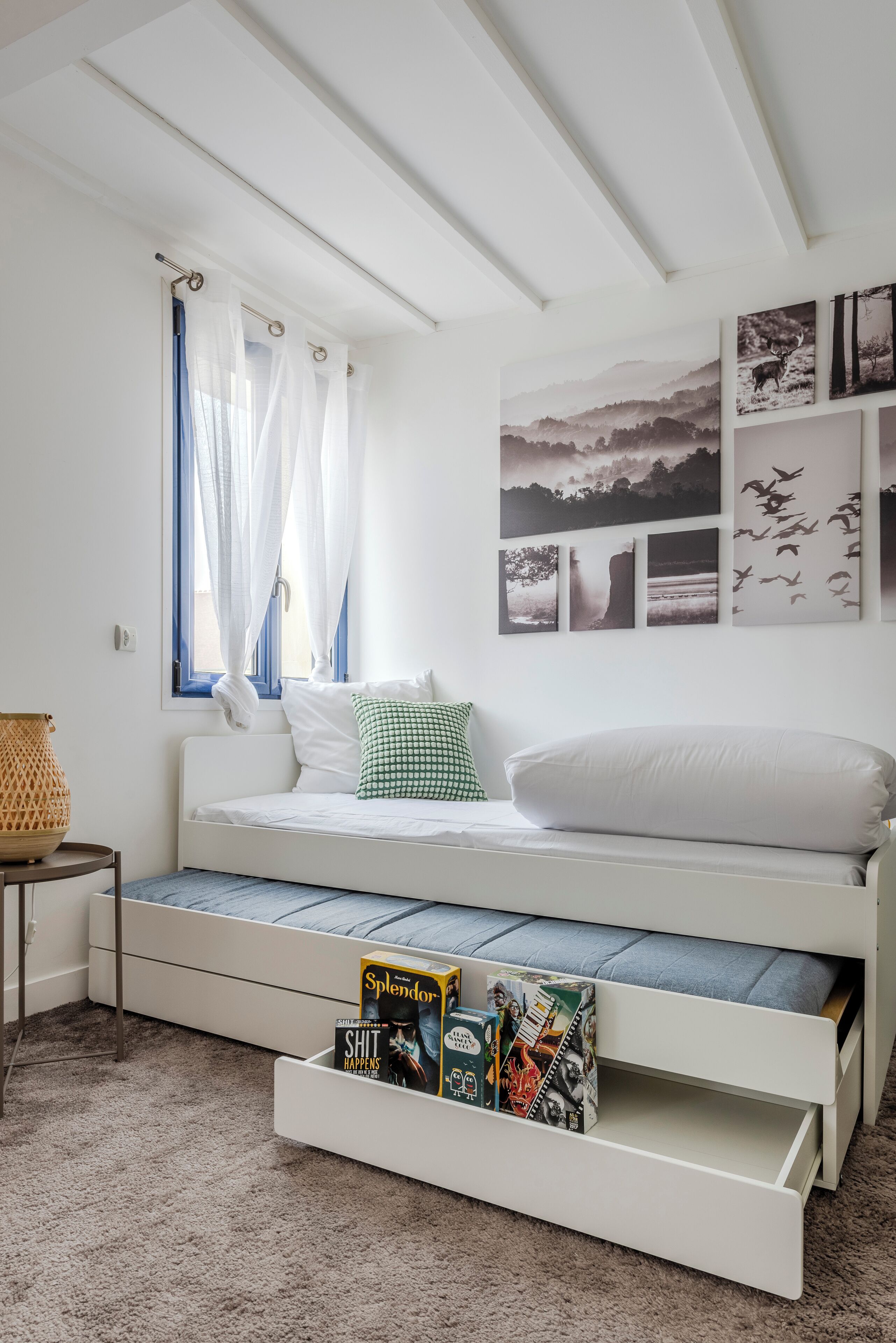 4 slaapkamers, een strijkplank/strijkijzer, wifi, beddengoed