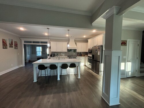 Delightful 4-bedroom house for your Masters week