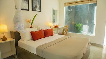 Standard Double Room, 1 Queen Bed, Non Smoking, Air conditioning | Egyptian cotton sheets, premium bedding, down duvets, memory-foam beds