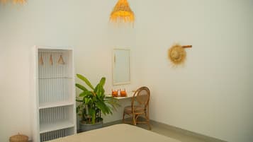 Standard Double Room, 1 Queen Bed, Non Smoking, Air conditioning | Floor plan