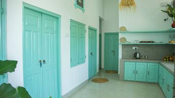 Fridge, microwave, stovetop, toaster