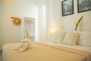 Standard Double Room, 1 Queen Bed, Non Smoking, Air conditioning | Egyptian cotton sheets, premium bedding, down comforters - Water's Edge Villa (Ahangama)