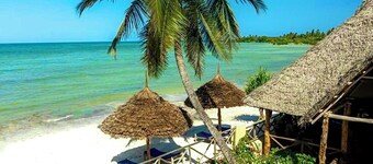 โมอายานา ลิโอรา  