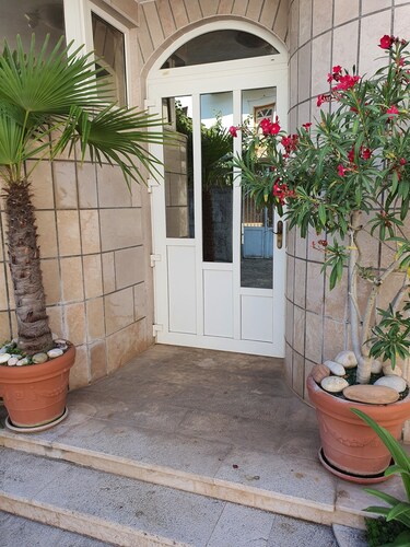 Apartment in excellent location by the river Neretva in center of Čapljina