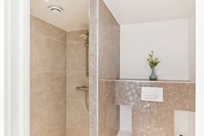 Hair dryer, towels, soap, shampoo