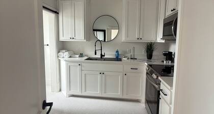 Brand new Studio Style one-bedroom w/ Kitchen & Bathroom in Downtown Skiatook