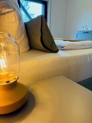 Wi-fi (inkludert) og sengetøy