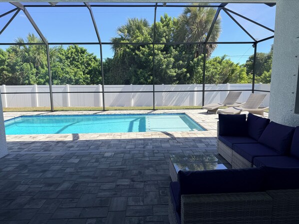 Outdoor pool, a heated pool