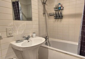 Apartment, Private Bathroom | Bathroom