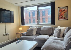 Comfort-Apartment, Stadtblick | Wohnbereich