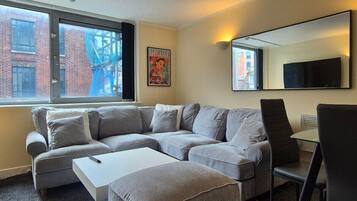 Comfort Apartment, City View | Lounge