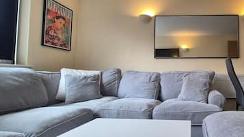 Departamento Confort, vista a la ciudad | Área de sala de estar