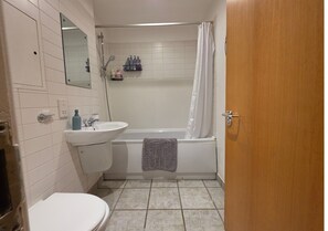 Bathroom - Stylish 1BR Flat Next to Hockley (Nottingham)