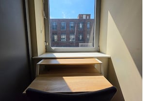 Appartement, salle de bains privée | Rideaux occultants, fer et planche à repasser, Wi-Fi gratuit