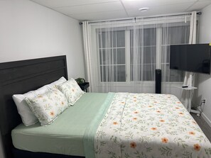 1 habitación, tabla de planchar con plancha y wifi