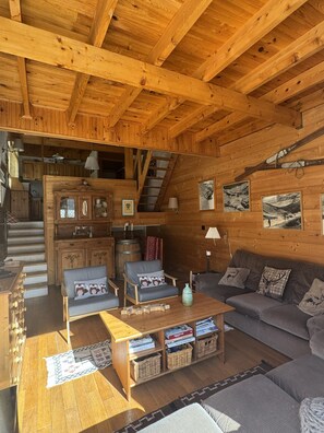 Apartment | Living area