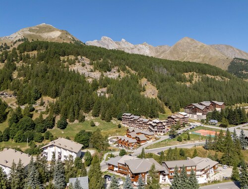 Cosy, Bright Apartment in Allos