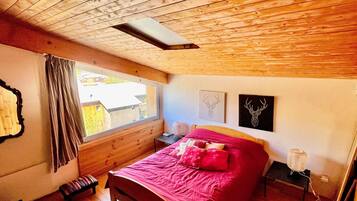 Apartment | 4 bedrooms, iron/ironing board