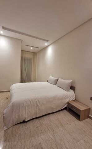 Blackout drapes, iron/ironing board, free WiFi, wheelchair access - Cosy Apparts 2BR in downtown (Casablanca)