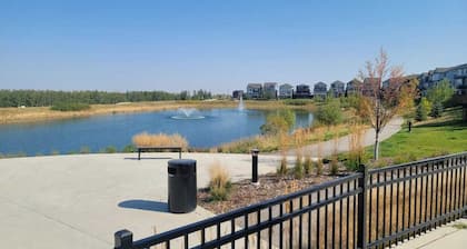 Alpine Grove 2bed Getaway- 15 Mins to DT