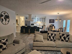 Televisión, chimenea