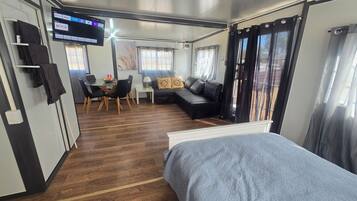 1 chambre, fer et planche Ă repasser, draps fournis